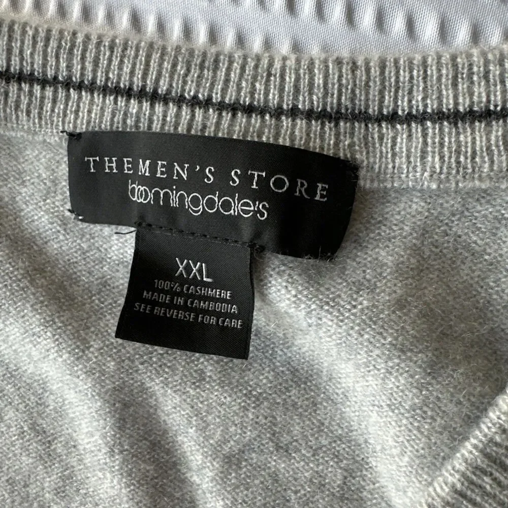The Men's Store Bloomingdale's Sweater Mens XXL Gray Cashmere V Neck Knit